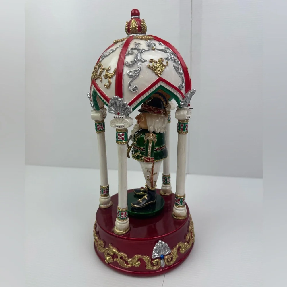 VTG Pacific Rim Resin Enamel Nutcracker Trumpet Player Musical Box 55213